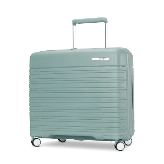 Elevation™ Plus Hardside Medium Glider™