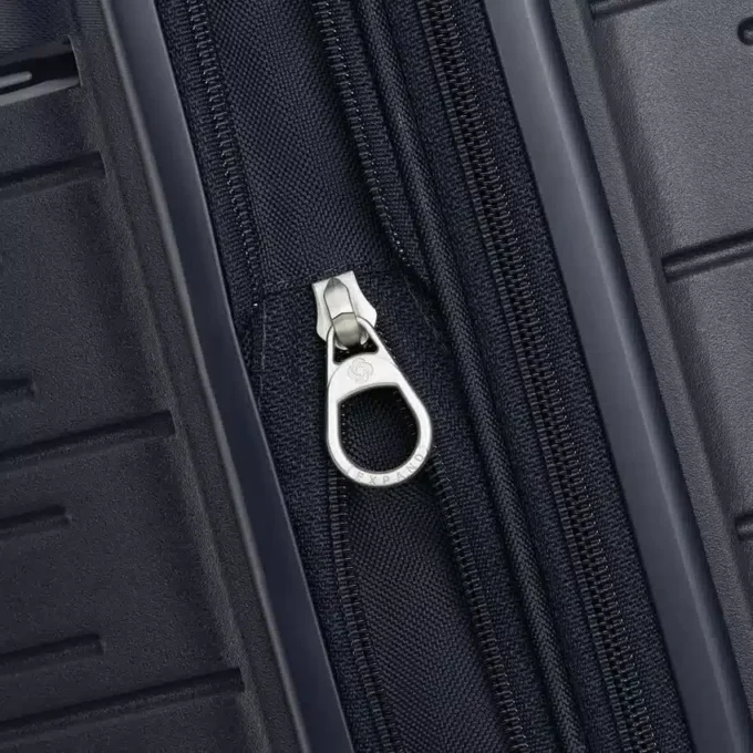 Elevation™ Plus Hardside Medium Glider™